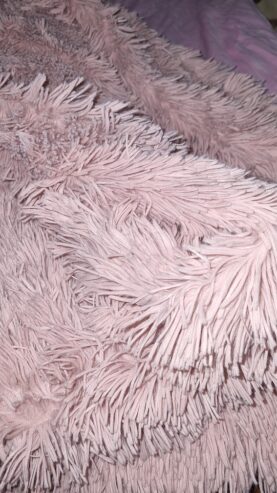 fluffy_blanket_pink_ad1-3