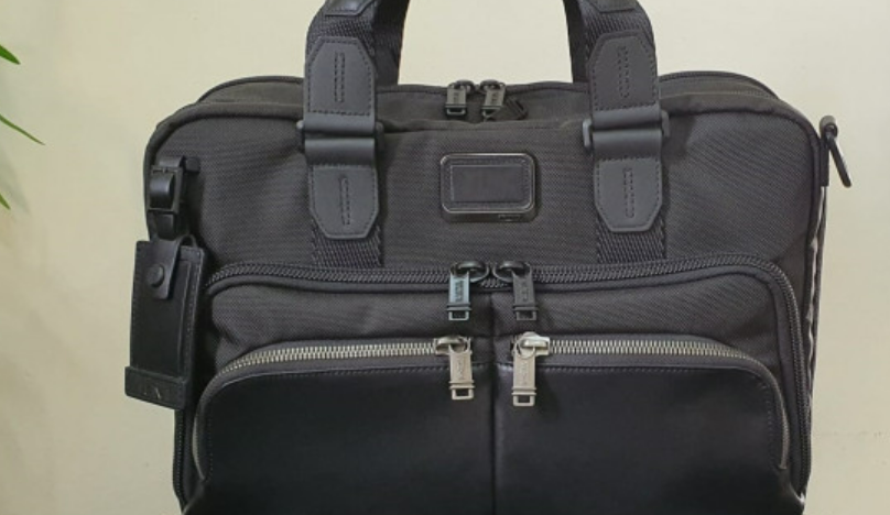 Tumi alpha bravo outlet albany slim commuter briefcase