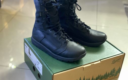 Danner hot sale tachyon waterproof