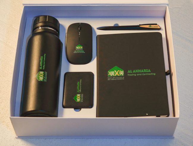 premium-corporate-gifts-set-Diary-wireless-mouse-Powerbank-watter-bottle-pen-in-qatar