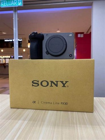 Sony-FX30-Digital-Cinema-Camera2