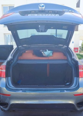 BMW-BACK-TRUNK